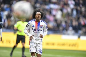 英媒：里昂为边锋福法纳标价至少6000万欧，枪手、蓝军等多队有意