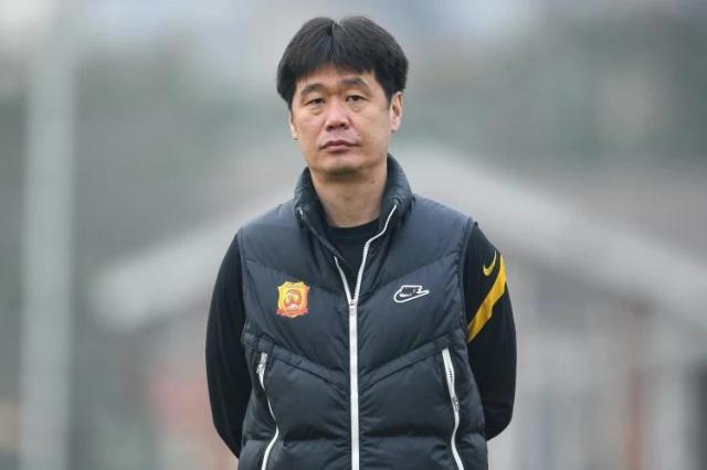 星空体育-逃不过的"三闷棍" 李霄鹏复仇康熙不成添新恨